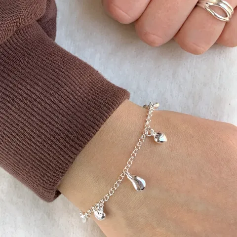 hjärta armband i silver med hängen i silver