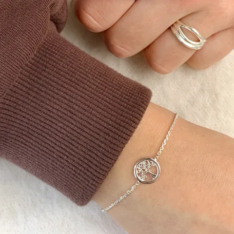 livets träd armband i rhodinerat silver med hängen i rhodinerat silver