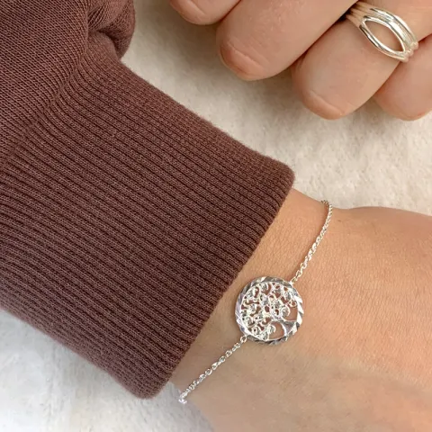 livets träd armband i rhodinerat silver med hängen i rhodinerat silver