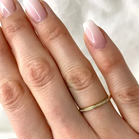 smal diamant guld ring i 14  karat guld 0,07 ct