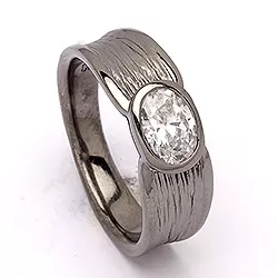 Bred zirkon ring i svart rhodinerat silver