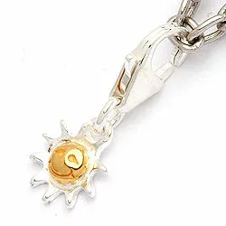 Sol charm i silver med förgyllt silver