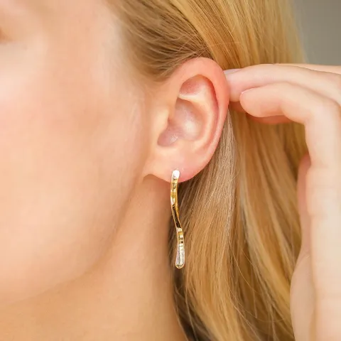 örhängen i förgyllt silver