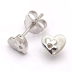 Hjärta örhängestift i silver med diamanter 