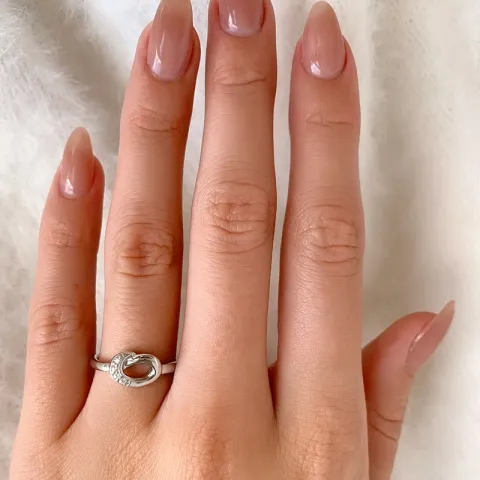 Oval zirkon ring i silver