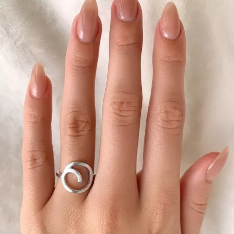 Elegant rund ring i silver