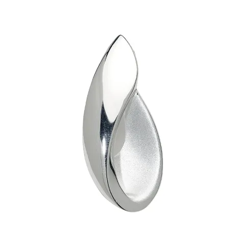 Abstrakt hängen i silver