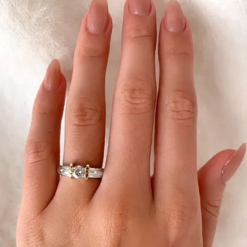Kollektionsprov vit zirkon ring i silver med 8 karat guld