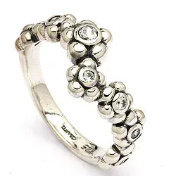 Blommor ring i oxiderat sterlingsilver