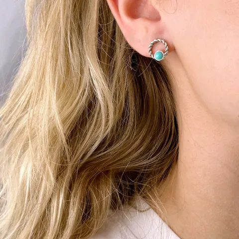 runda örhängen i silver