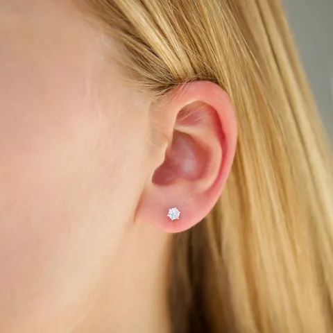 4 mm zirkon solitäreörhängestift i silver