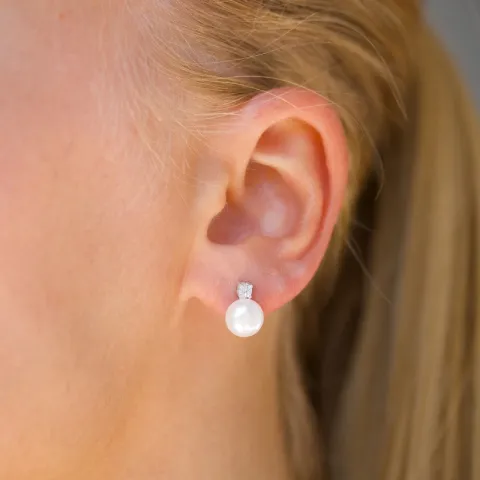 pärla örhängen i silver