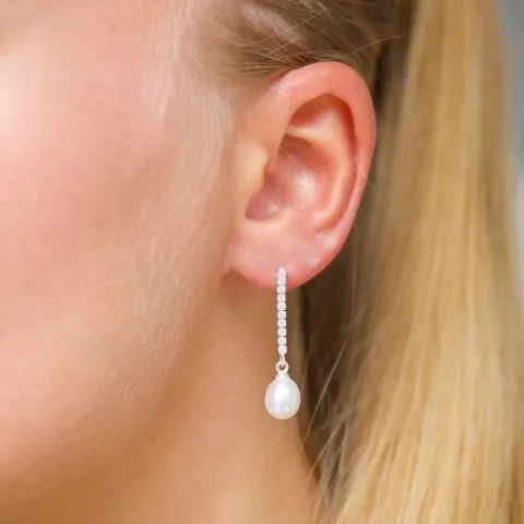 7,5-8 mm pärla örhängen i silver
