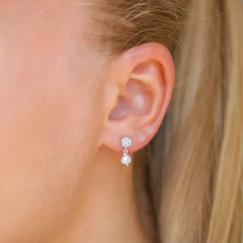 pärla örhängen i silver - Lumé Etched