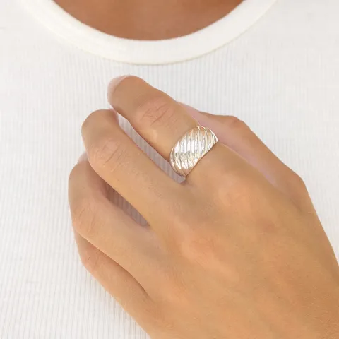 ring i förgyllt silver