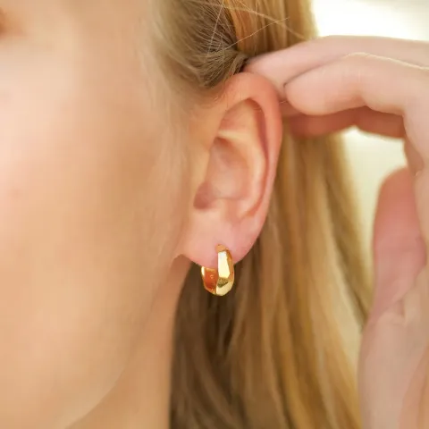 13 mm creol i förgyllt silver