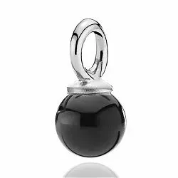 Izabel Camille Pearly runt sort onyx hängen i silver sort onyx