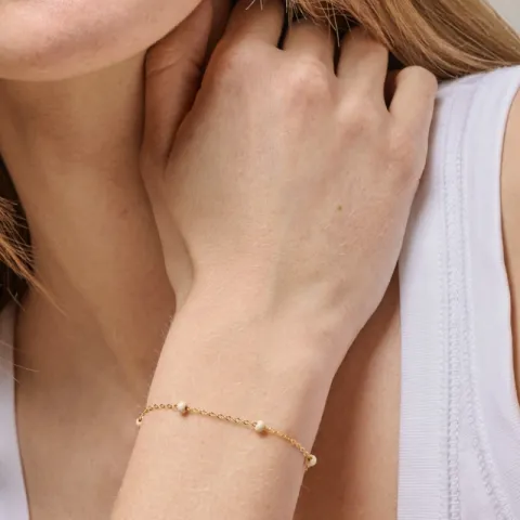 Enamel Lola Bold Daisy armband i förgyllt silver färgad emalj
