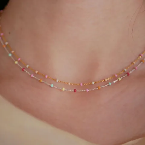 Enamel Lola Rainbow halsband i silver regnbågefärgad emalj