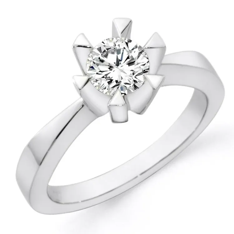 diamant ring i 14  karat vitguld 0,50 ct