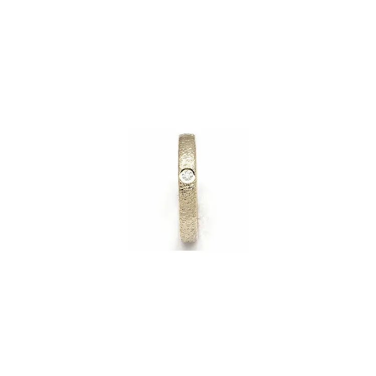 Vigselsring från rs of scandinavi i 8 karat guld 0,02 ct