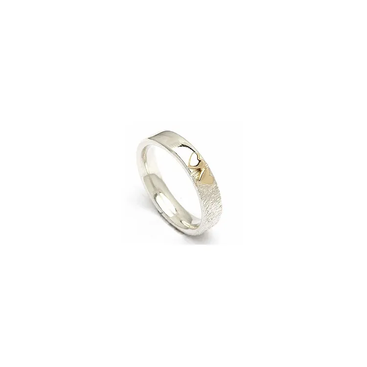 Vigselsring från rs of scandinavi i silver och vanl. guld