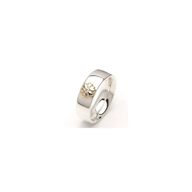 Vigselsring från rs of scandinavi i silver och vanl. guld