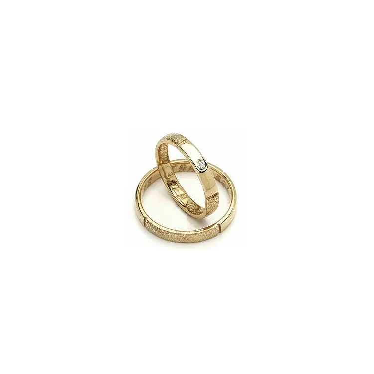 Vigselsringe från rs of scandinav i 14  karat guld 0,02 ct