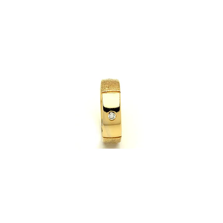 Vigselsring från rs of scandinavi i 14  karat guld 0,03 ct