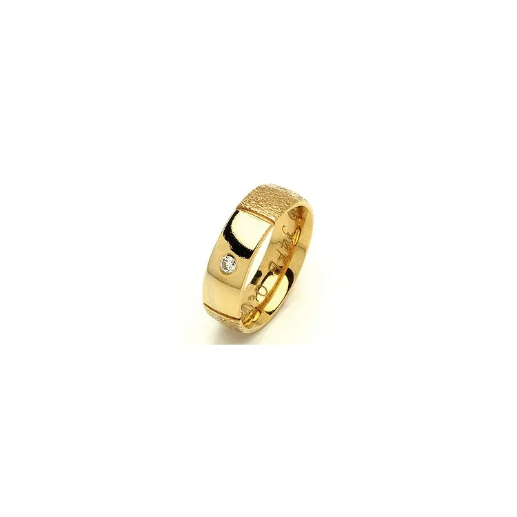 Vigselsring från rs of scandinavi i 8 karat guld 0,03 ct