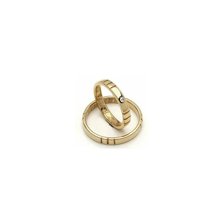 Vigselsringe från rs of scandinav i 14  karat guld 0,02 ct