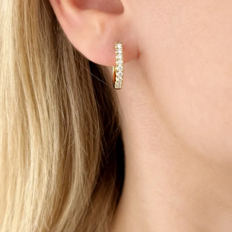 17 mm creol i 14 karat guld med diamant 