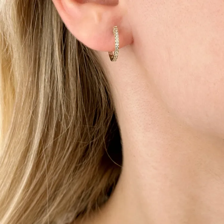15 mm diamant creol i 14 karat guld med diamant 