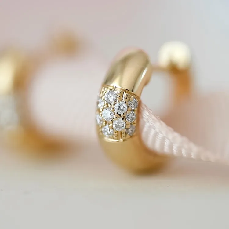 12 mm diamant creol i 14 karat guld med diamant