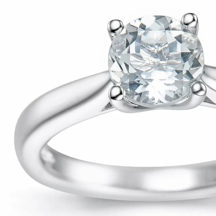 kvarts solitärring i 14 karat vitguld 0,95 ct