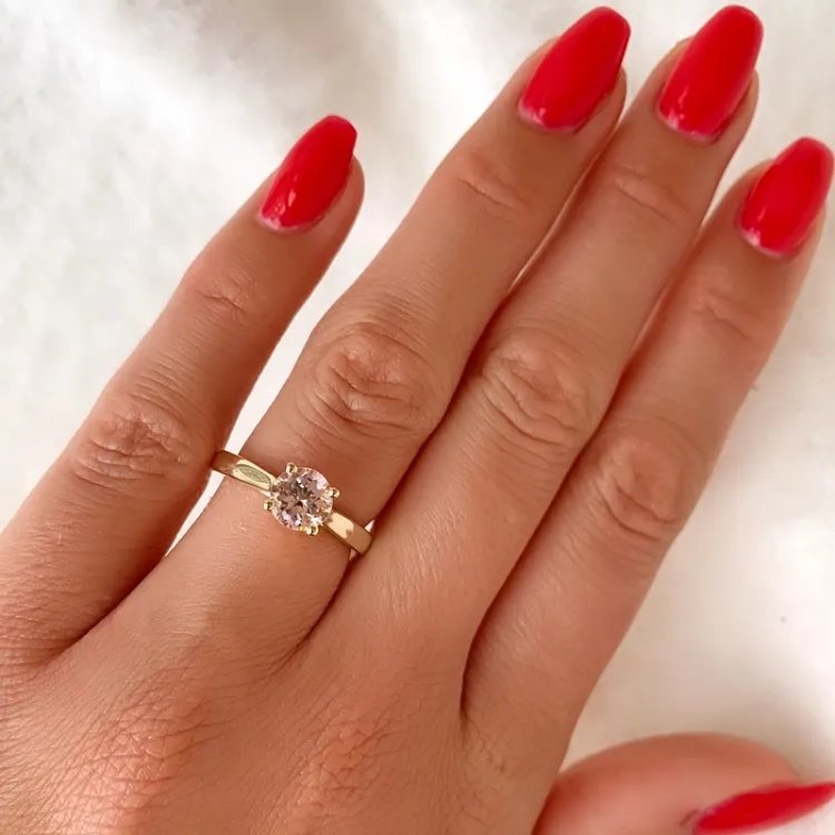 morganit solitärring i 14 karat guld 0,98 ct