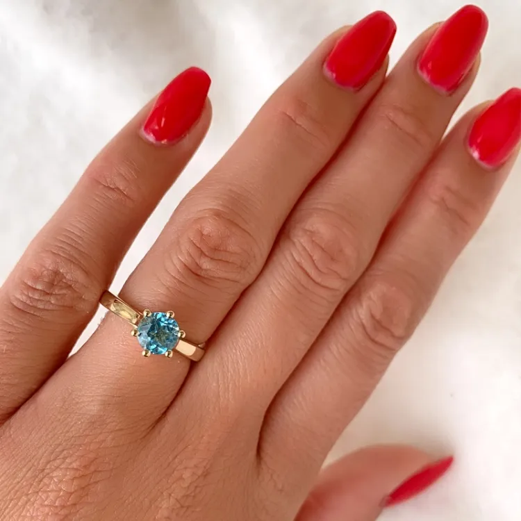topas solitärring i 14 karat guld 1,35 ct