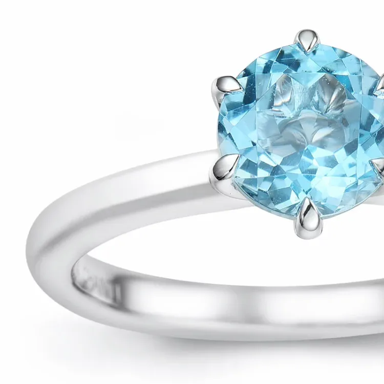 topas solitärring i 14 karat vitguld 1,35 ct