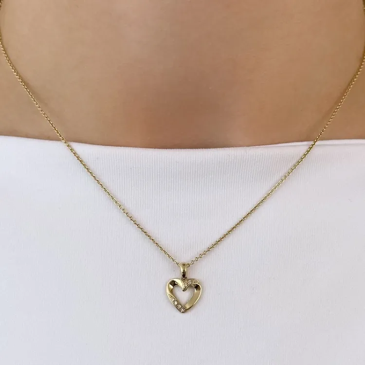 hjärta diamant hängen i 14  carat guld 0,03 ct