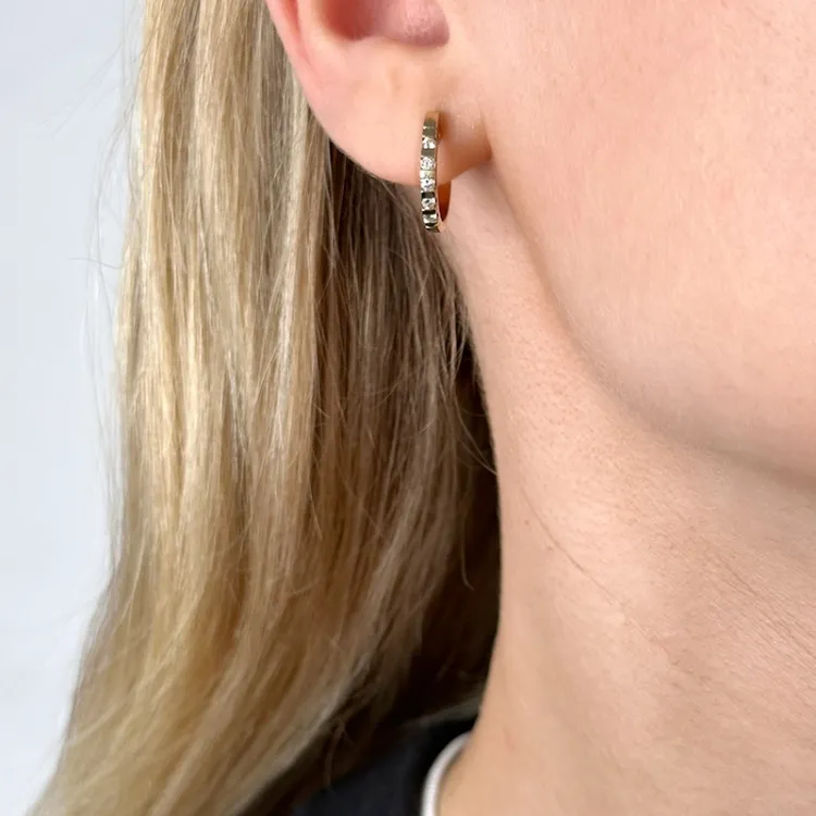 14 mm briljant creol i 14 karat guld med diamant 