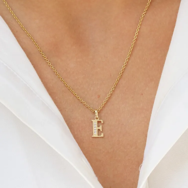 bokstav e zirkon hängen i 9 karat guld - My Letter