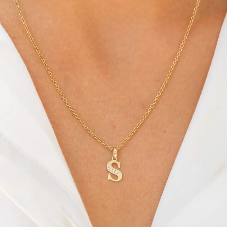bokstav s zirkon hängen i 9 karat guld - My Letter