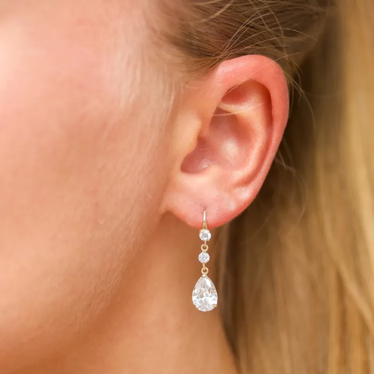 droppe örhängen i 9 karat guld med zirkon - Gold Collection