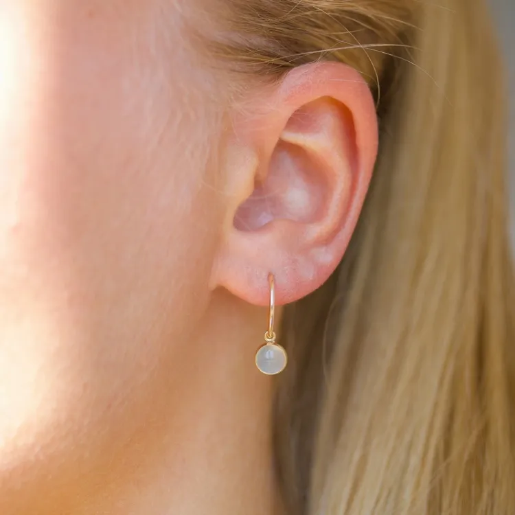 13 mm creol i 9 karat guld med syntetisk kvarts - Gold Collection