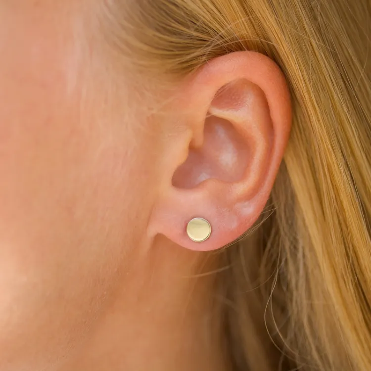 6 mm runda örhängen i 9 karat guld - Gold Collection