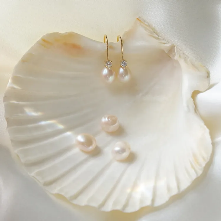 droppe örhängen i 14 karat guld med zirkon - Gold Collection