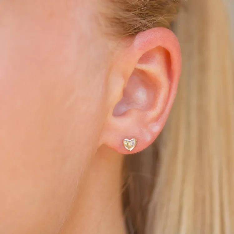 små hjärta guldörhängen i 14 karat guld med zirkon - Gold Collection