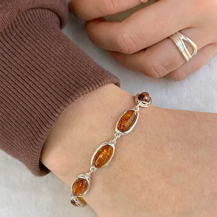 bärnsten armband i silver