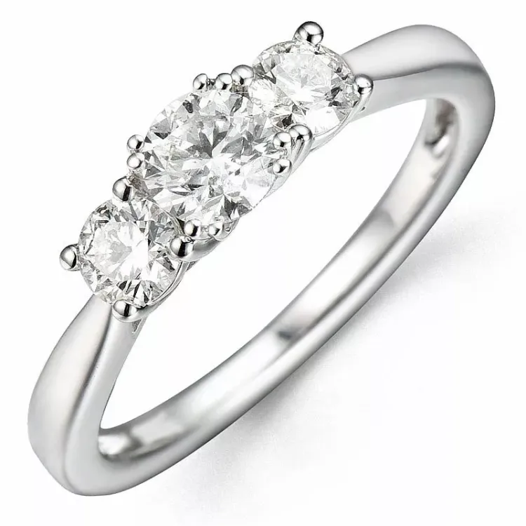 Beställningsvare - diamantring i 14  karat vitguld 0,40 ct 0,37 ct