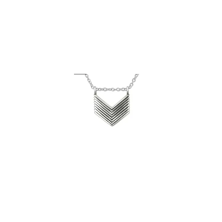 Halsband i silver med hängen i silver